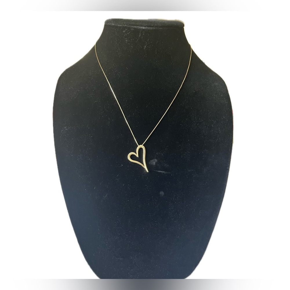 14 Karat Gold Heart Necklace 19 inches